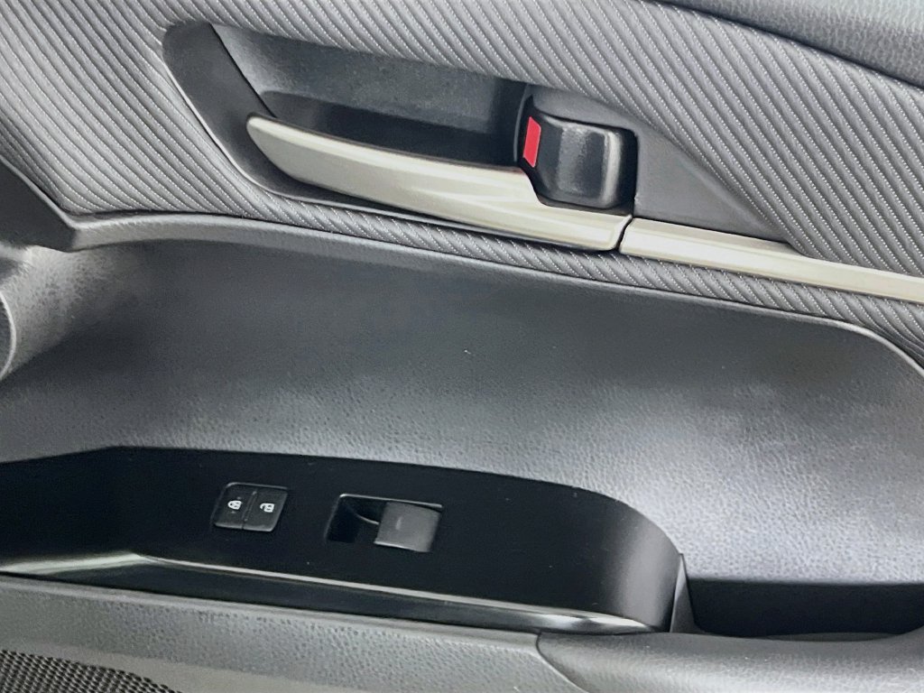 Used 2025 Toyota Camry SE FWD image 29
