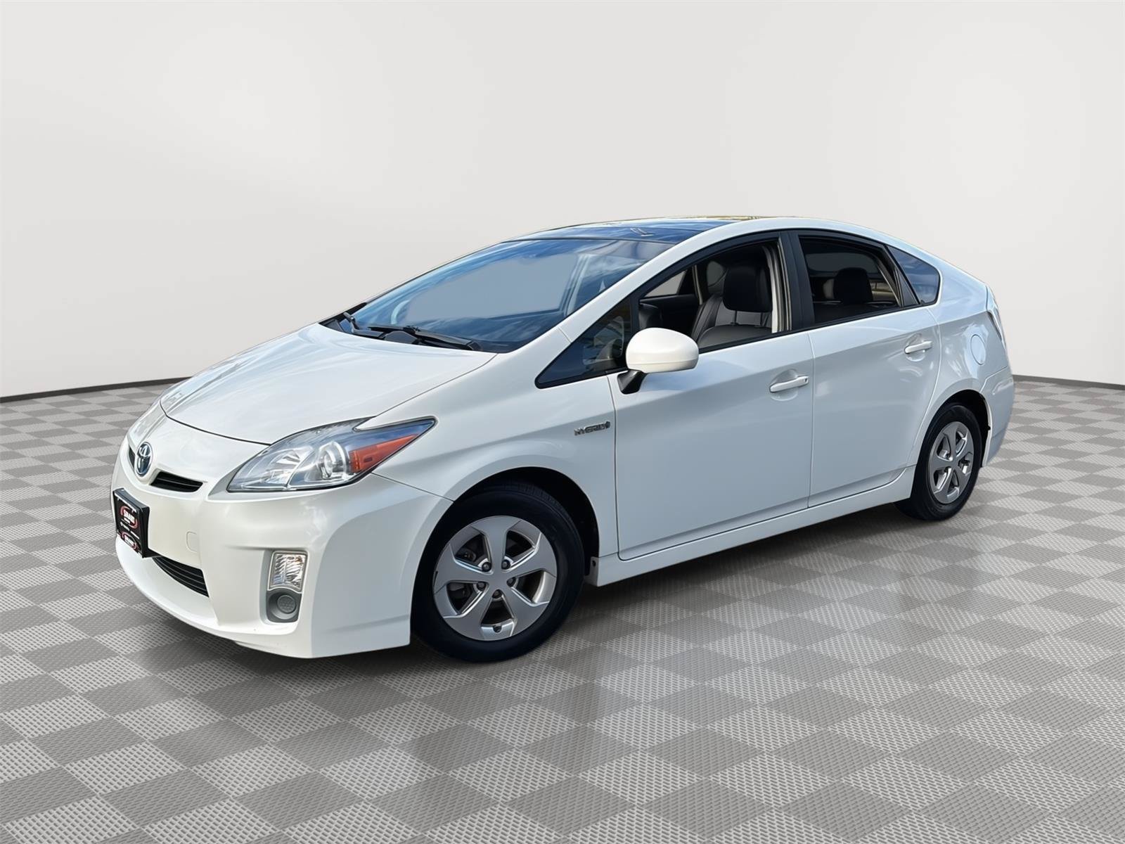 Used 2010 Toyota Prius Four w/ Solar Roof Pkg FWD image 1
