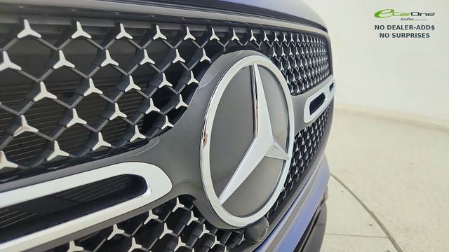 Used 2025 Mercedes-Benz GLC 350e 4MATIC w/ AMG Line image 16