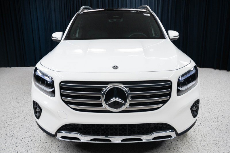 Certified 2026 Mercedes-Benz GLB 250 4MATIC image 2