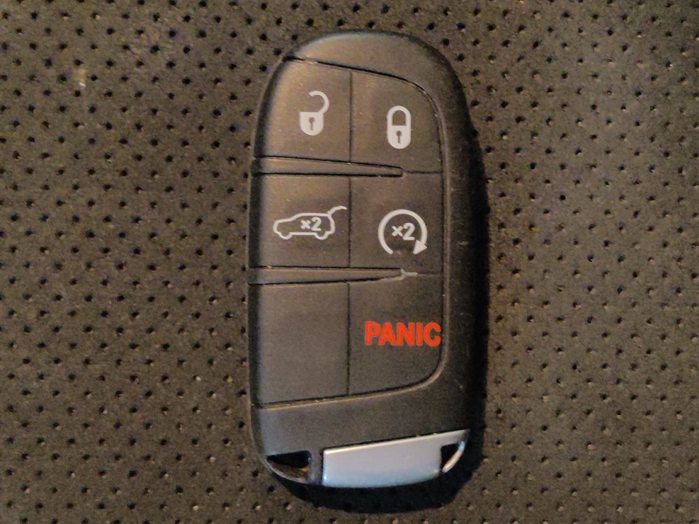 Used 2021 Jeep Grand Cherokee Laredo X AWD/4WD image 32