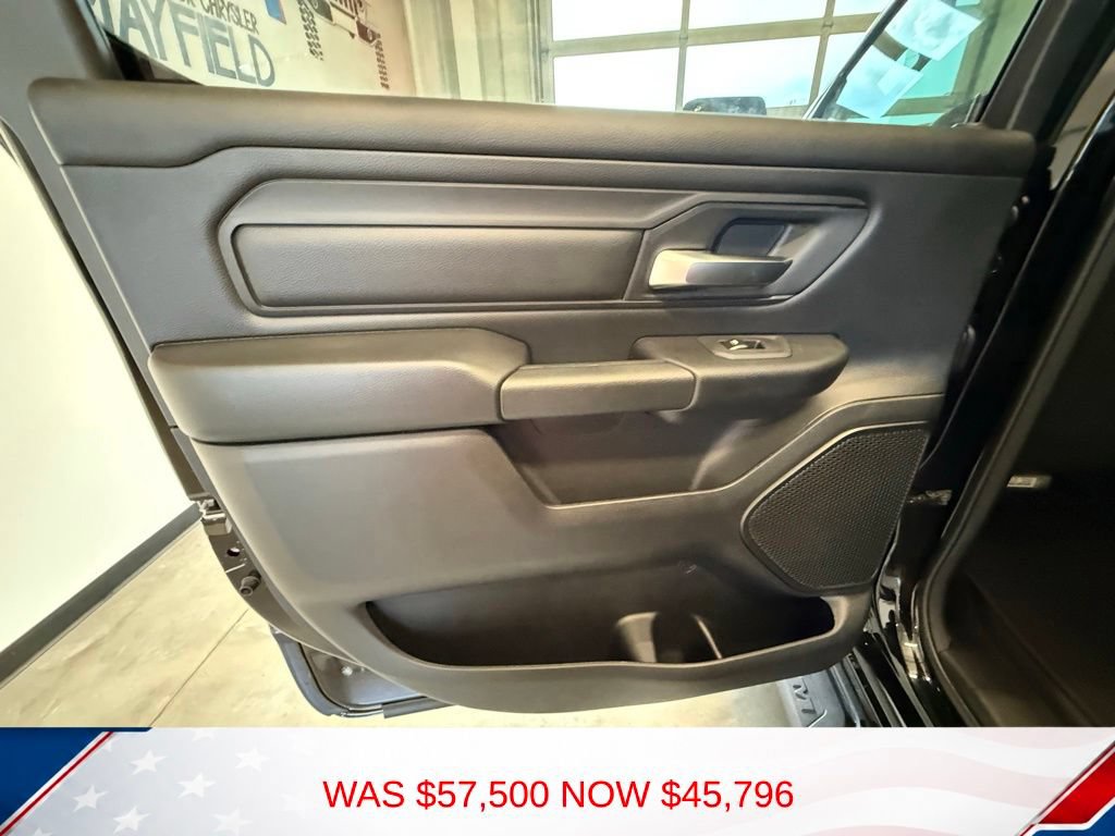 New 2026 RAM 1500 Express AWD/4WD image 14