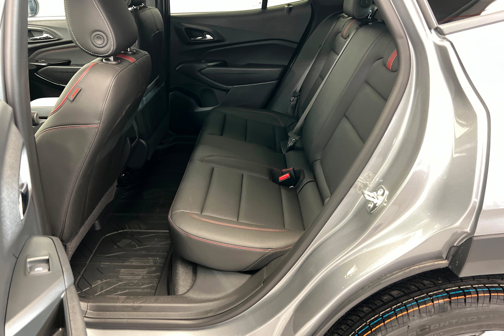 New 2026 Chevrolet Trax RS w/ Sunroof Package image 22