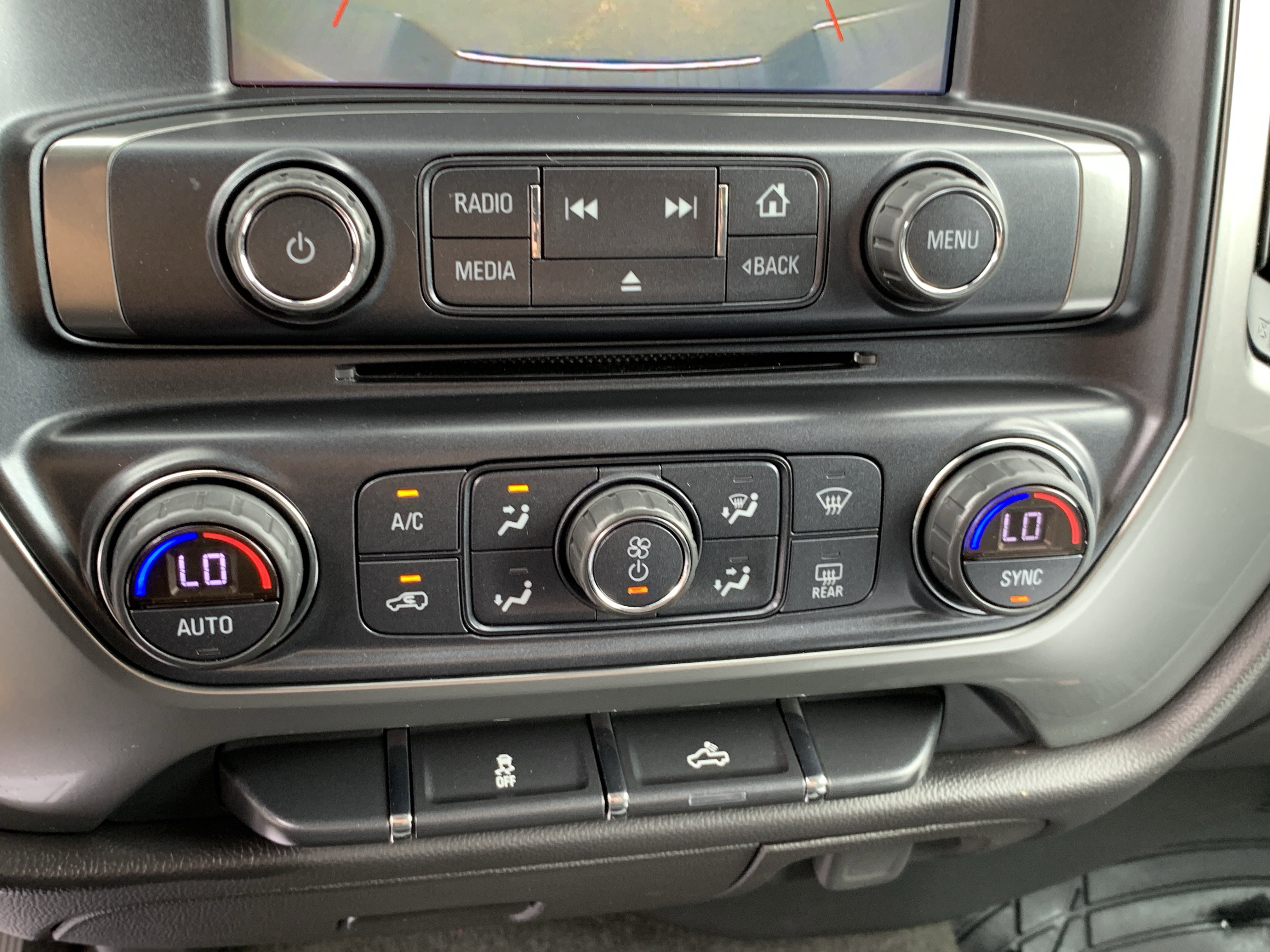 Used 2017 Chevrolet Silverado 1500 LT w/ All Star Edition AWD/4WD image 31