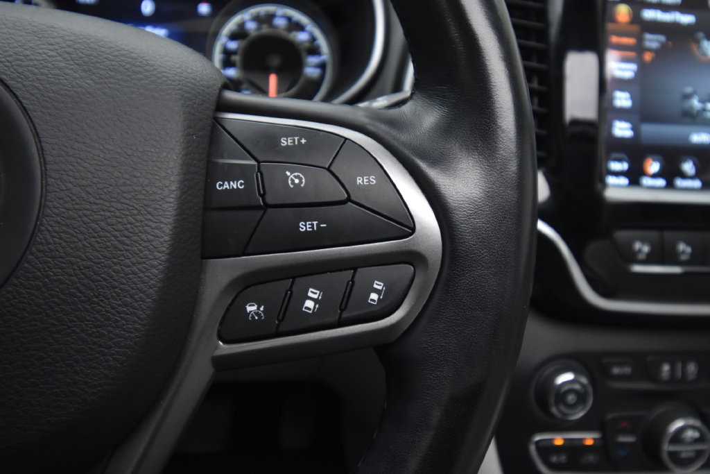 Used 2021 Jeep Cherokee Limited w/ Elite Package AWD/4WD image 34