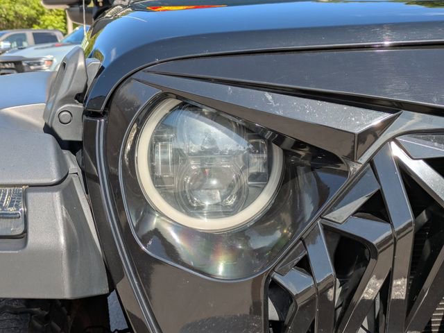 Used 2022 Jeep Gladiator Rubicon w/ Cold Weather Group image 10