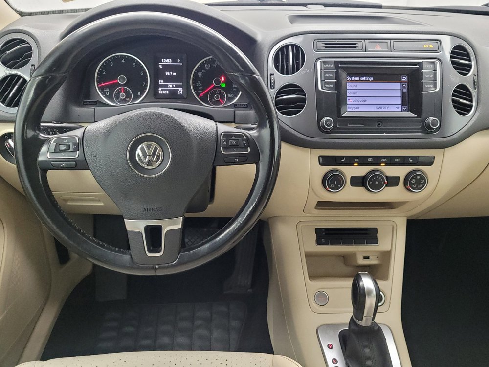 Used 2016 Volkswagen Tiguan S FWD image 22