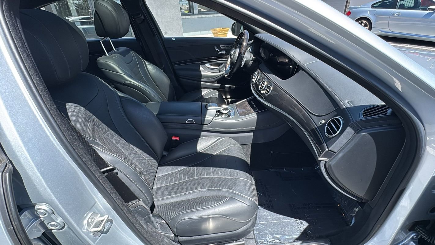 Used 2018 Mercedes-Benz S 560 4MATIC Sedan image 22