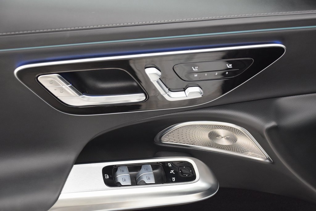 Used 2025 Mercedes-Benz E 53 AMG e 4MATIC Sedan image 21