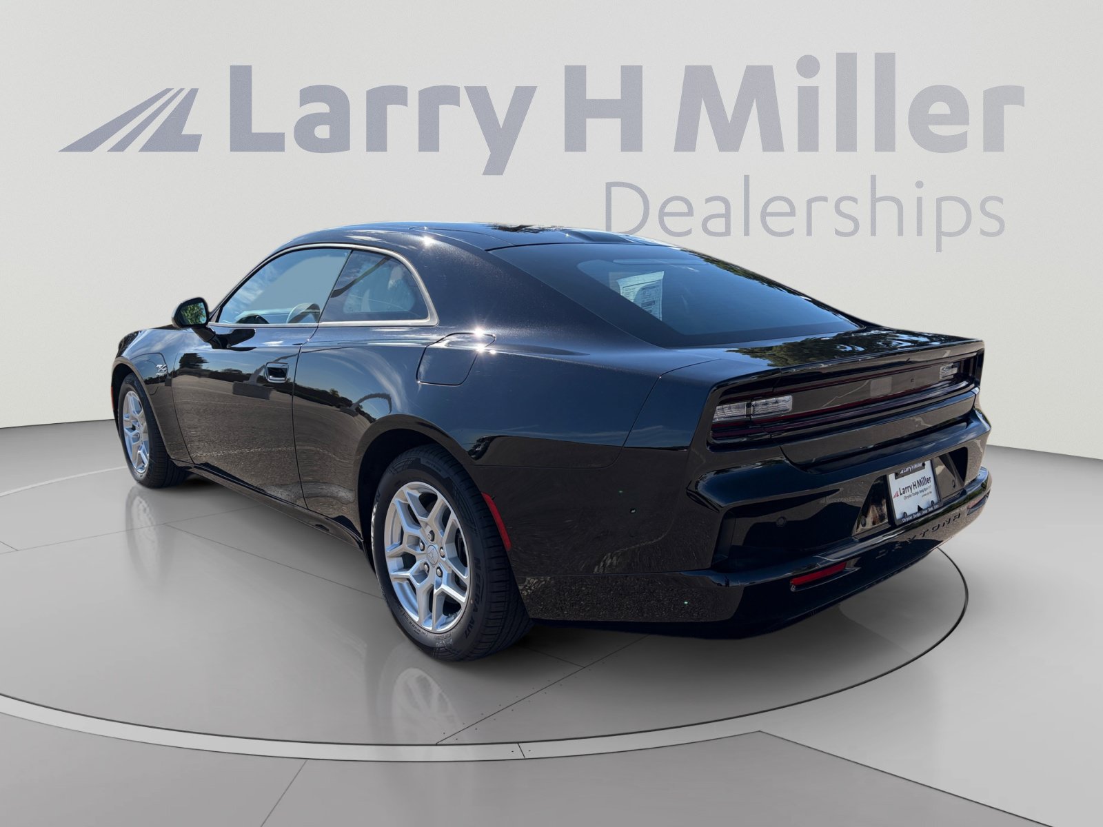 New 2025 Dodge Charger Daytona R/T w/ Quick Order Package 25M R/T AWD/4WD image 4