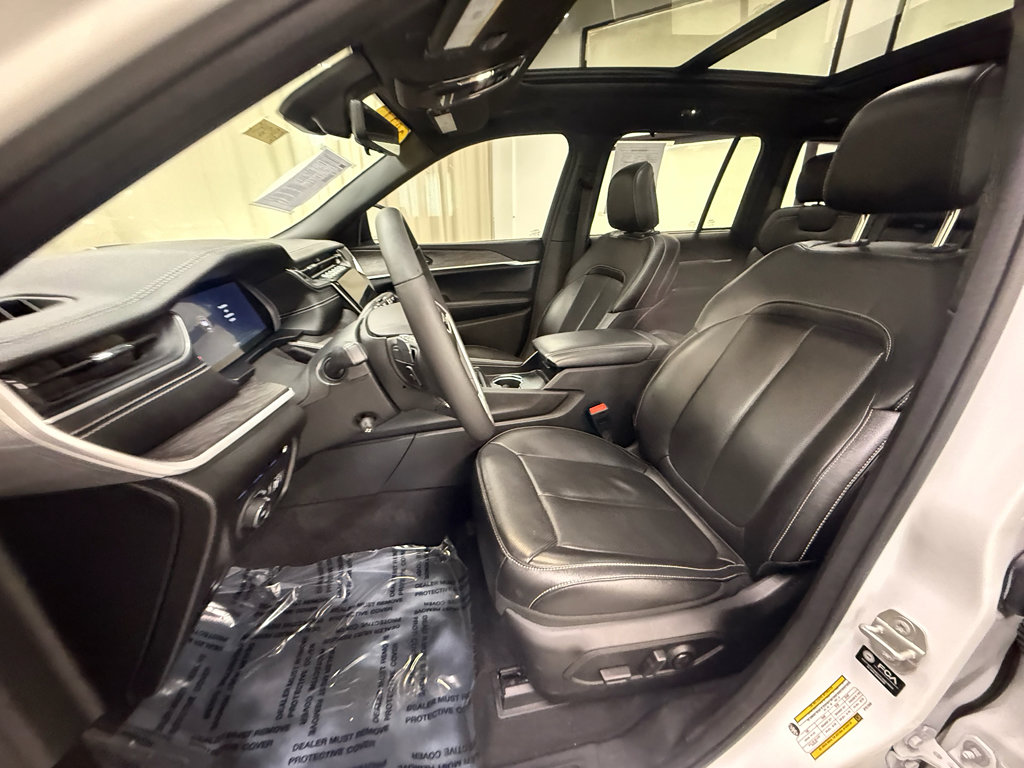 Used 2024 Jeep Grand Cherokee Limited 4xe image 26