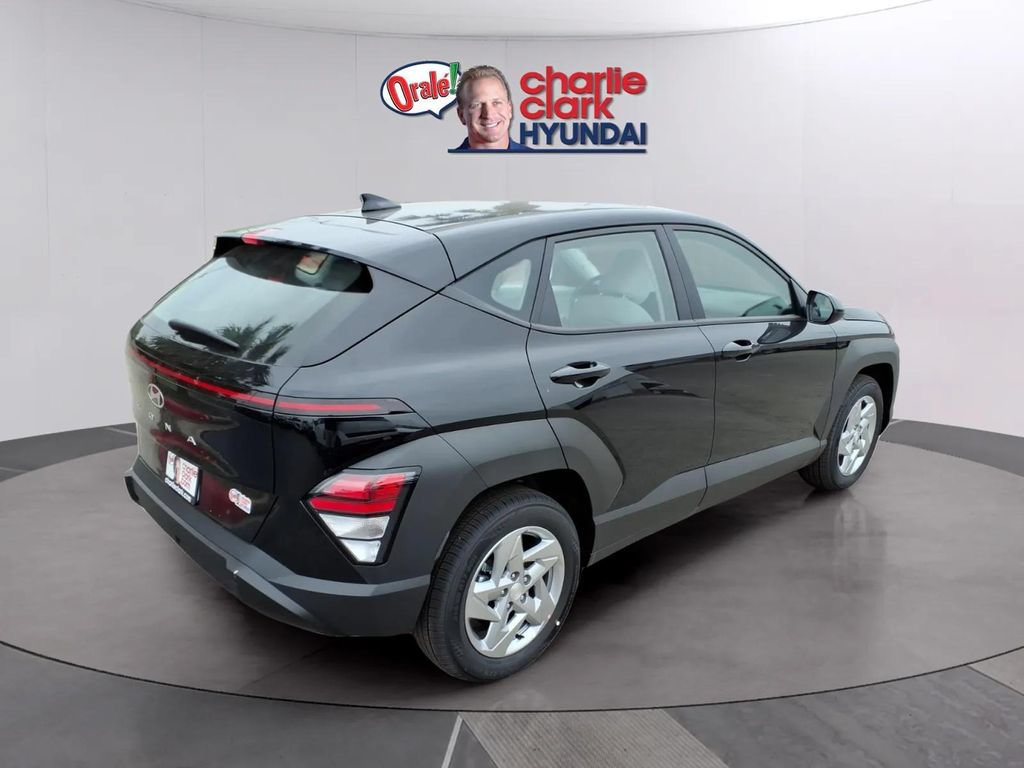 New 2026 Hyundai Kona SE FWD image 5