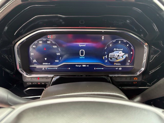 Used 2024 Chevrolet Silverado 2500 High Country w/ Technology Package AWD/4WD image 16