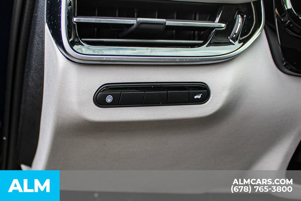 Used 2026 INFINITI QX60 Pure w/ Cargo Package FWD image 28