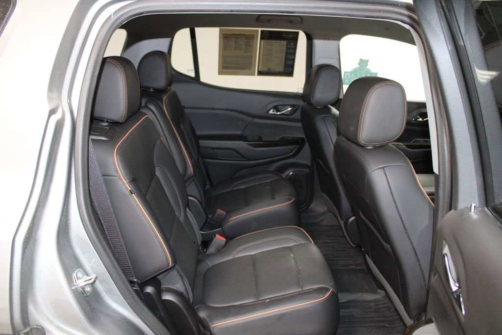 Used 2023 GMC Acadia AT4 w/ Preferred Package image 33
