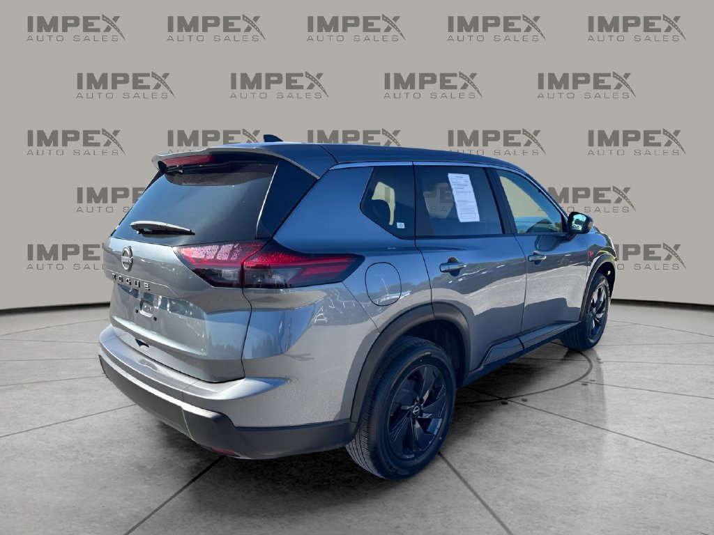 Used 2026 Nissan Rogue SV FWD image 5