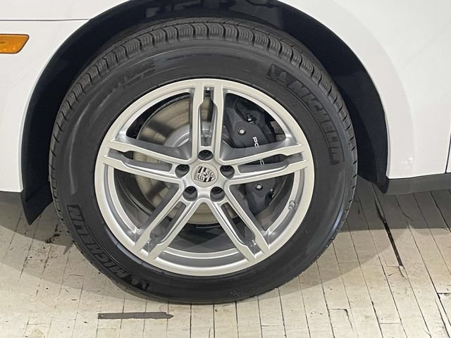 New 2026 Porsche Macan AWD/4WD image 12