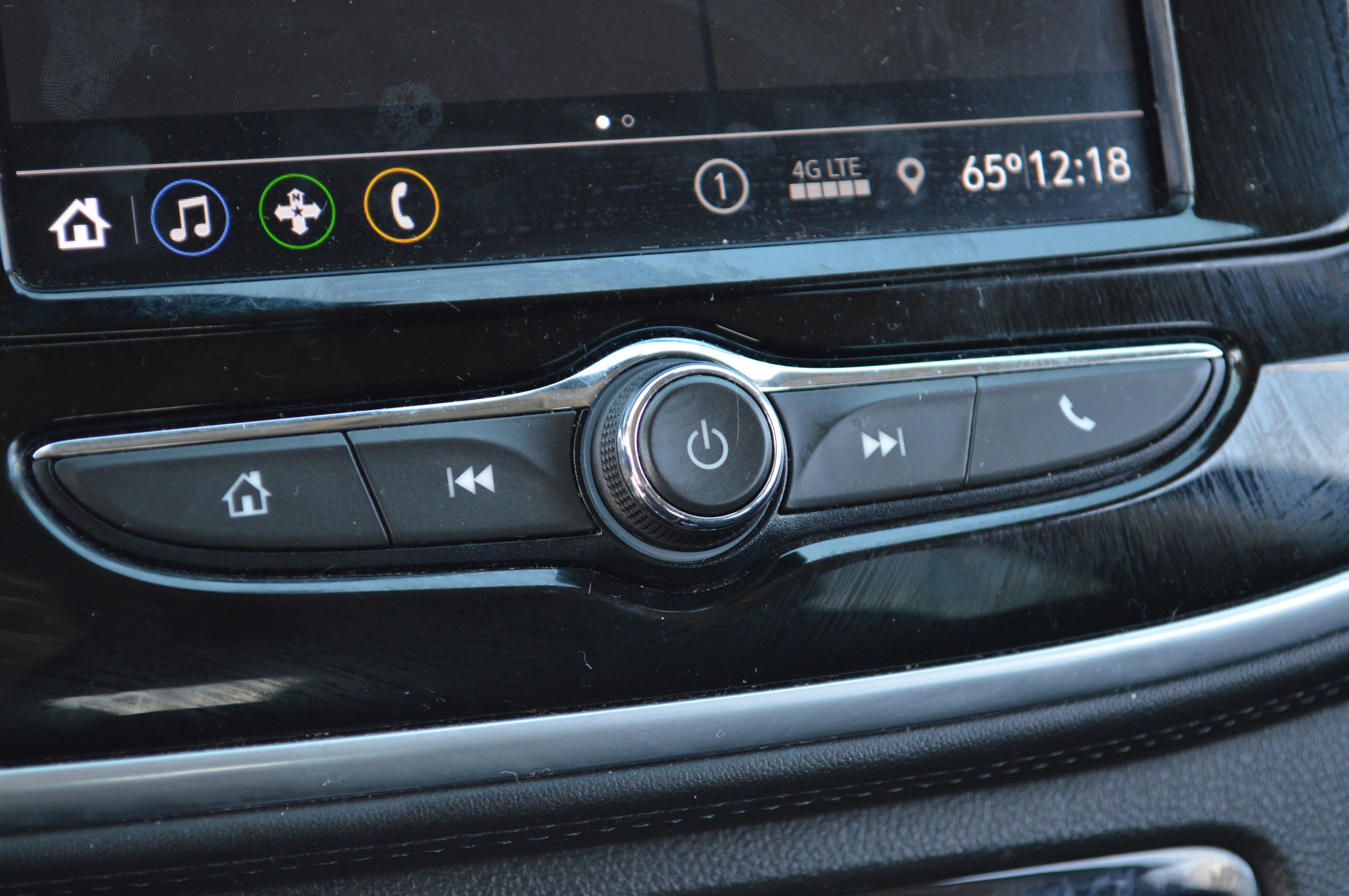 Used 2022 Buick Encore Preferred w/ Safety Package image 21