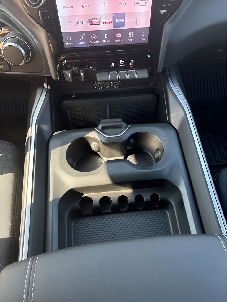 New 2026 RAM 1500 Big Horn AWD/4WD image 21