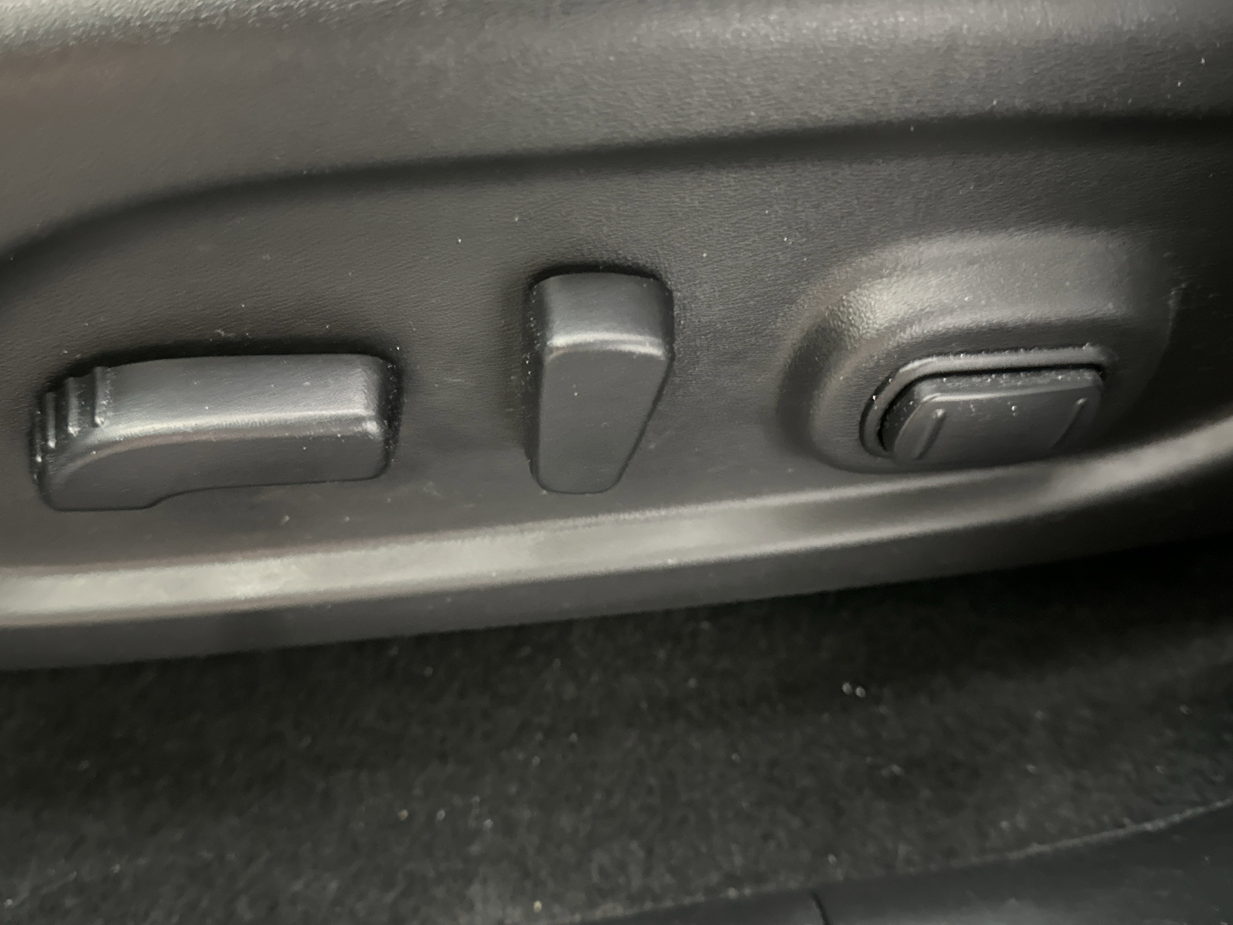 Used 2020 Nissan Pathfinder SL image 20