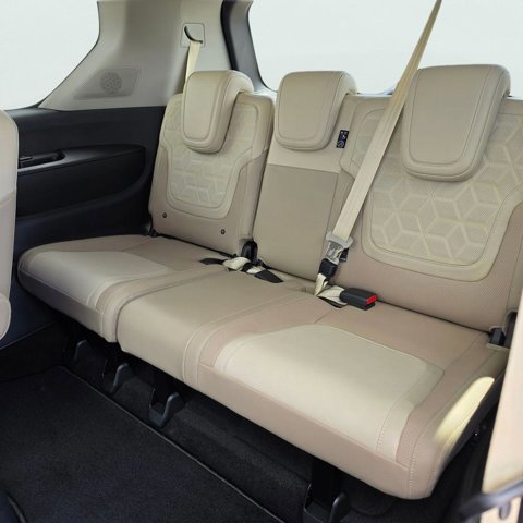 Certified 2025 Nissan Armada Platinum Reserve AWD/4WD image 26