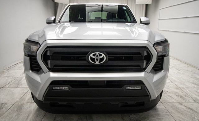 Used 2024 Toyota Tacoma SR5 image 5