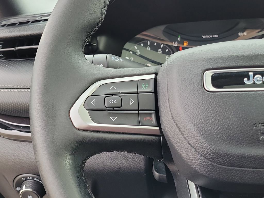 Used 2023 Jeep Compass Altitude w/ Sun and Sound Group image 25