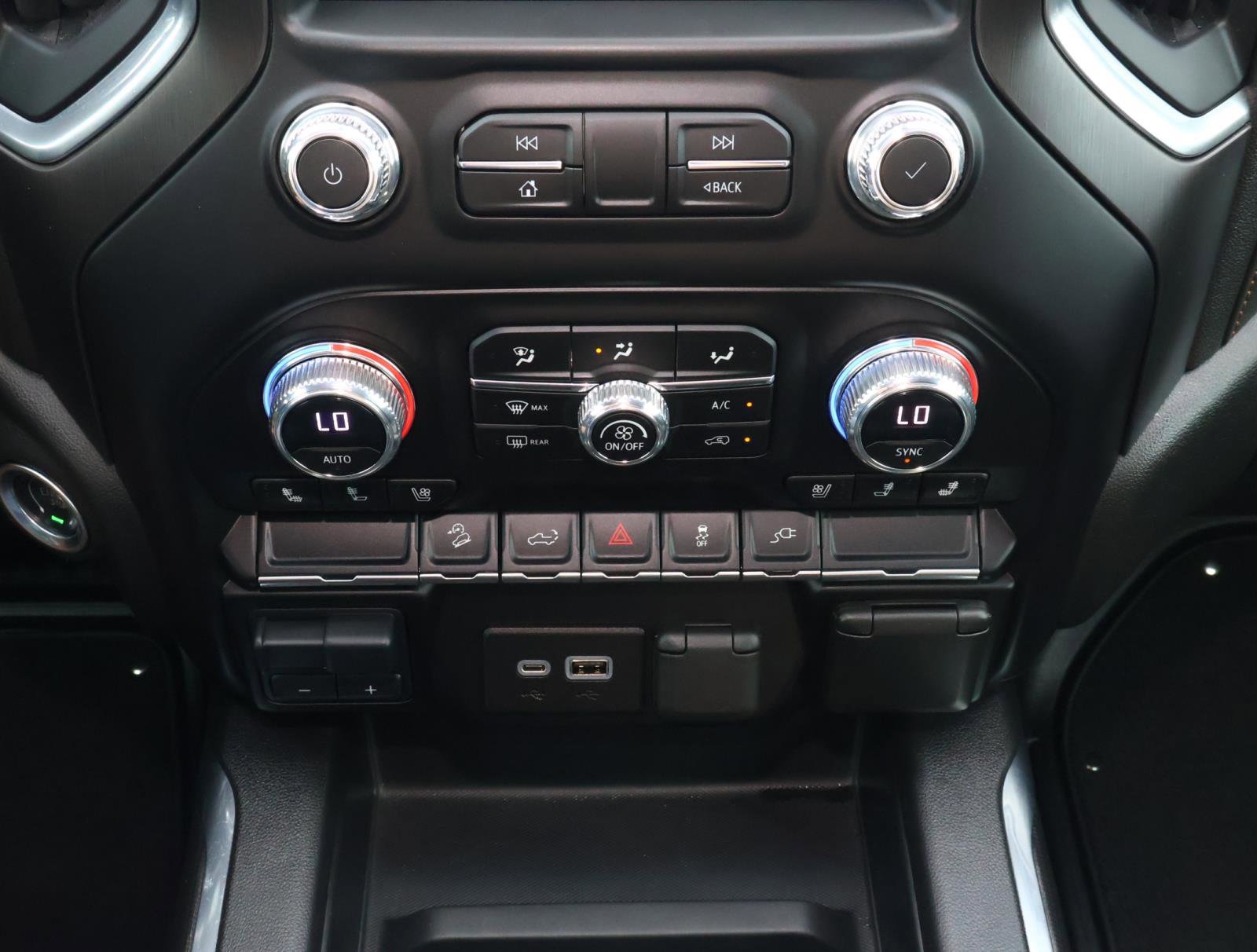 Used 2023 GMC Sierra 3500 AT4 w/ Gooseneck/5TH Wheel Package image 28