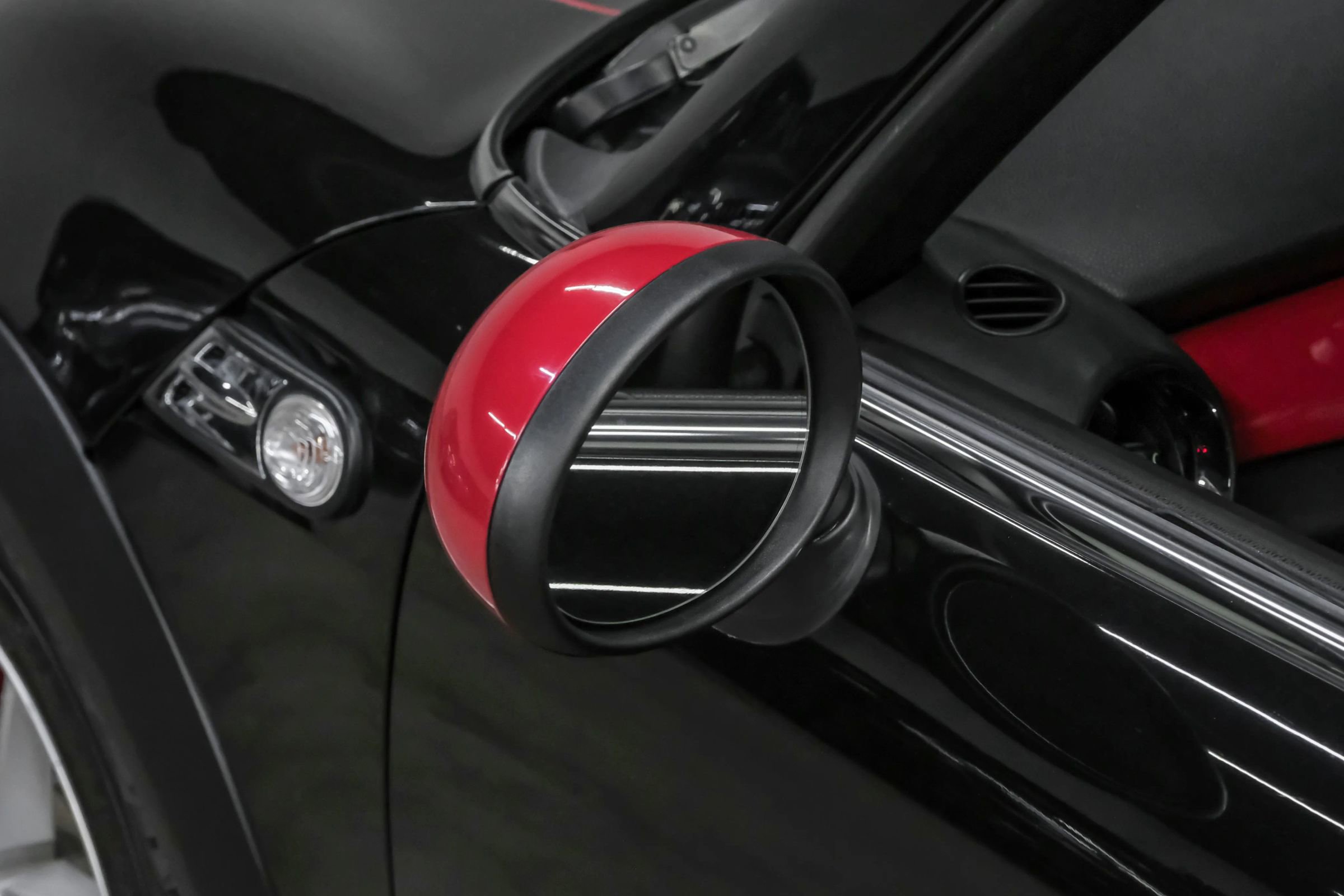 Used 2013 MINI Cooper John Cooper Works image 32