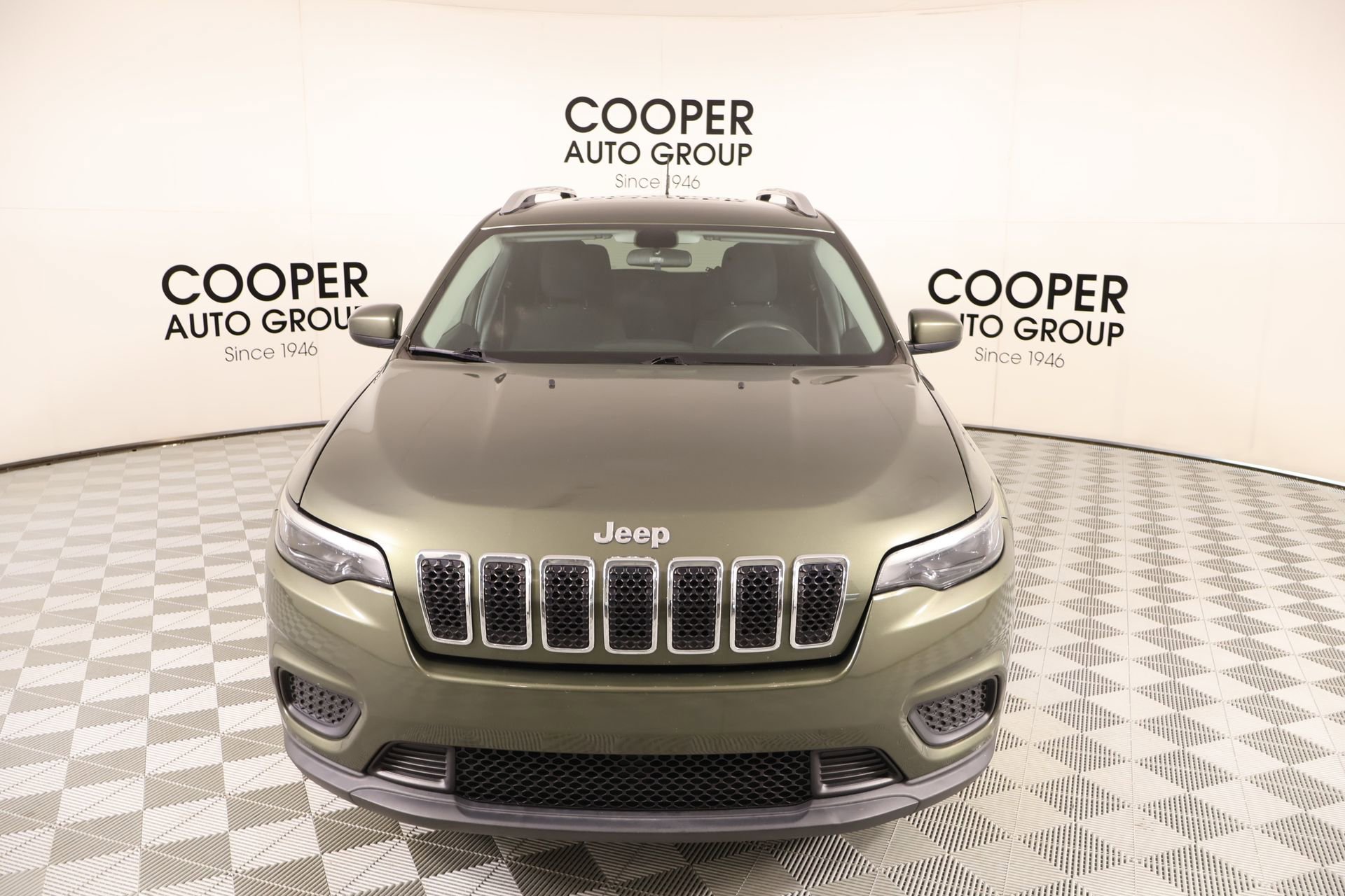 Used 2020 Jeep Cherokee Latitude FWD image 8