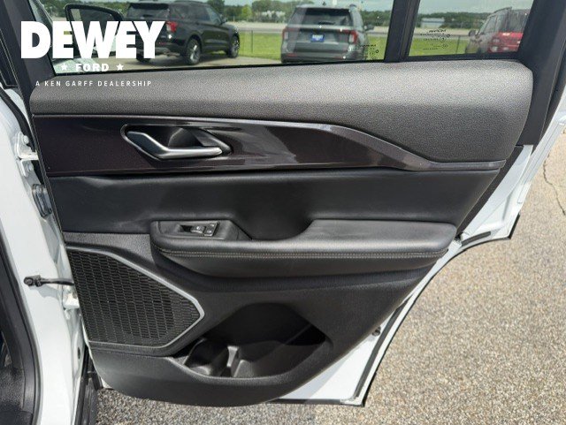 Used 2022 Jeep Grand Cherokee Altitude AWD/4WD image 31