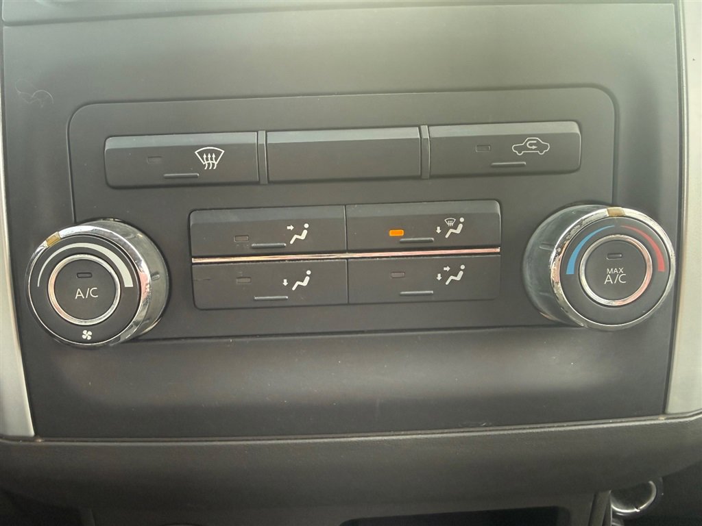 Used 2013 Nissan Frontier Desert Runner image 15