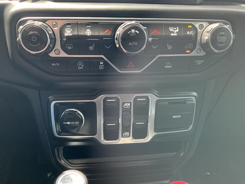 Certified 2021 Jeep Gladiator Sport AWD/4WD image 23