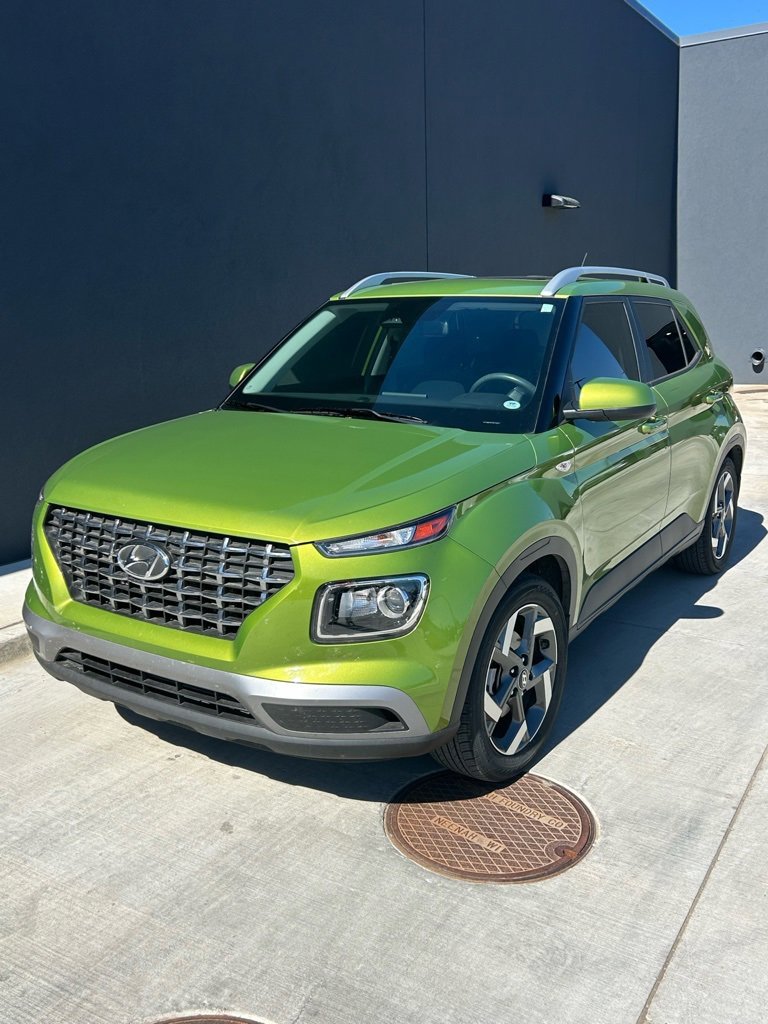 Used 2023 Hyundai Venue SEL