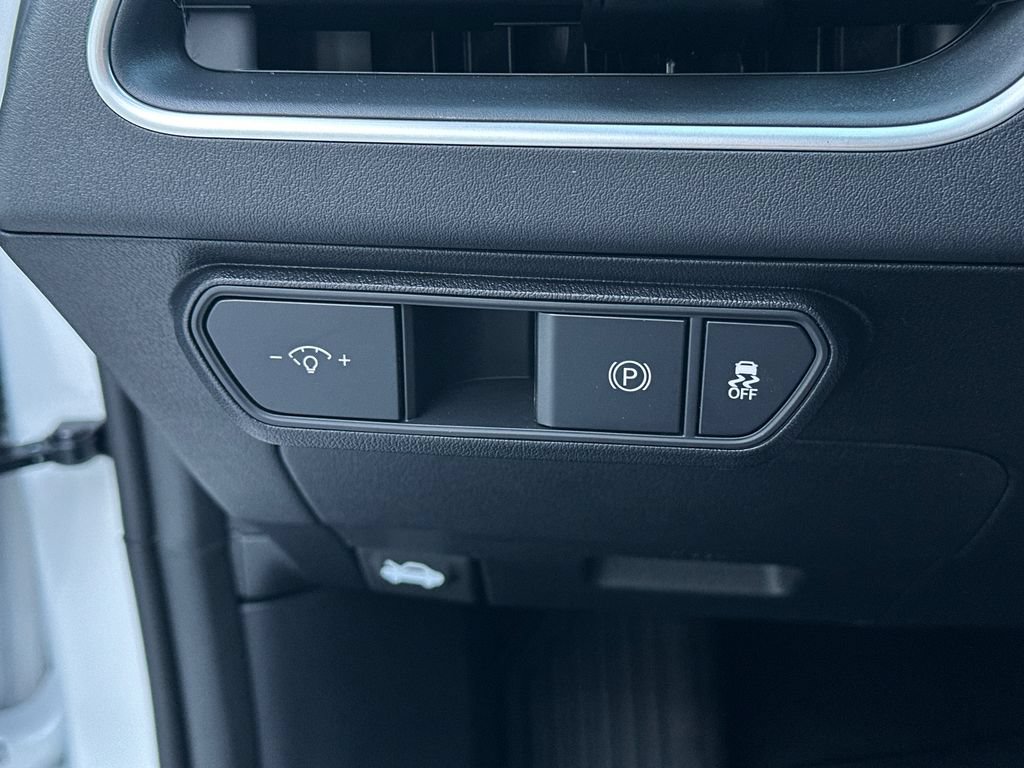 New 2026 Kia K4 FWD image 18