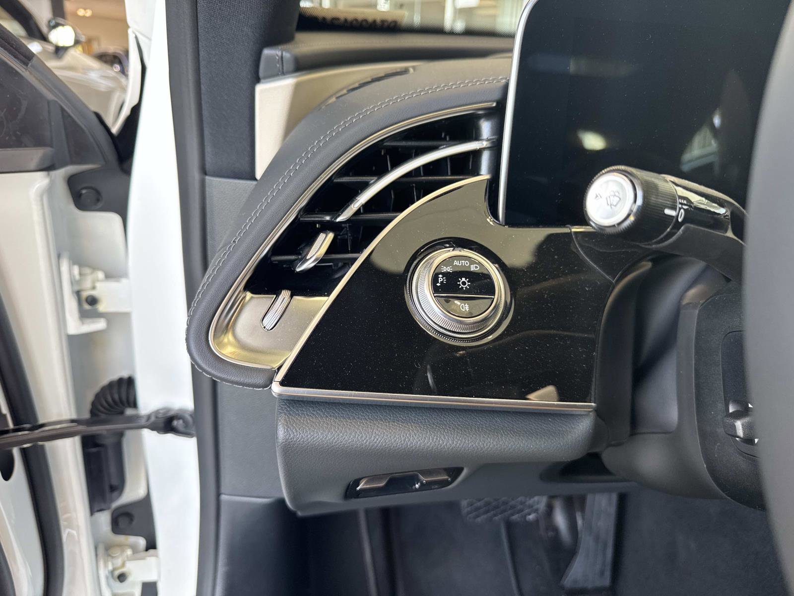 New 2026 Mercedes-Benz E 450 4MATIC Sedan image 27