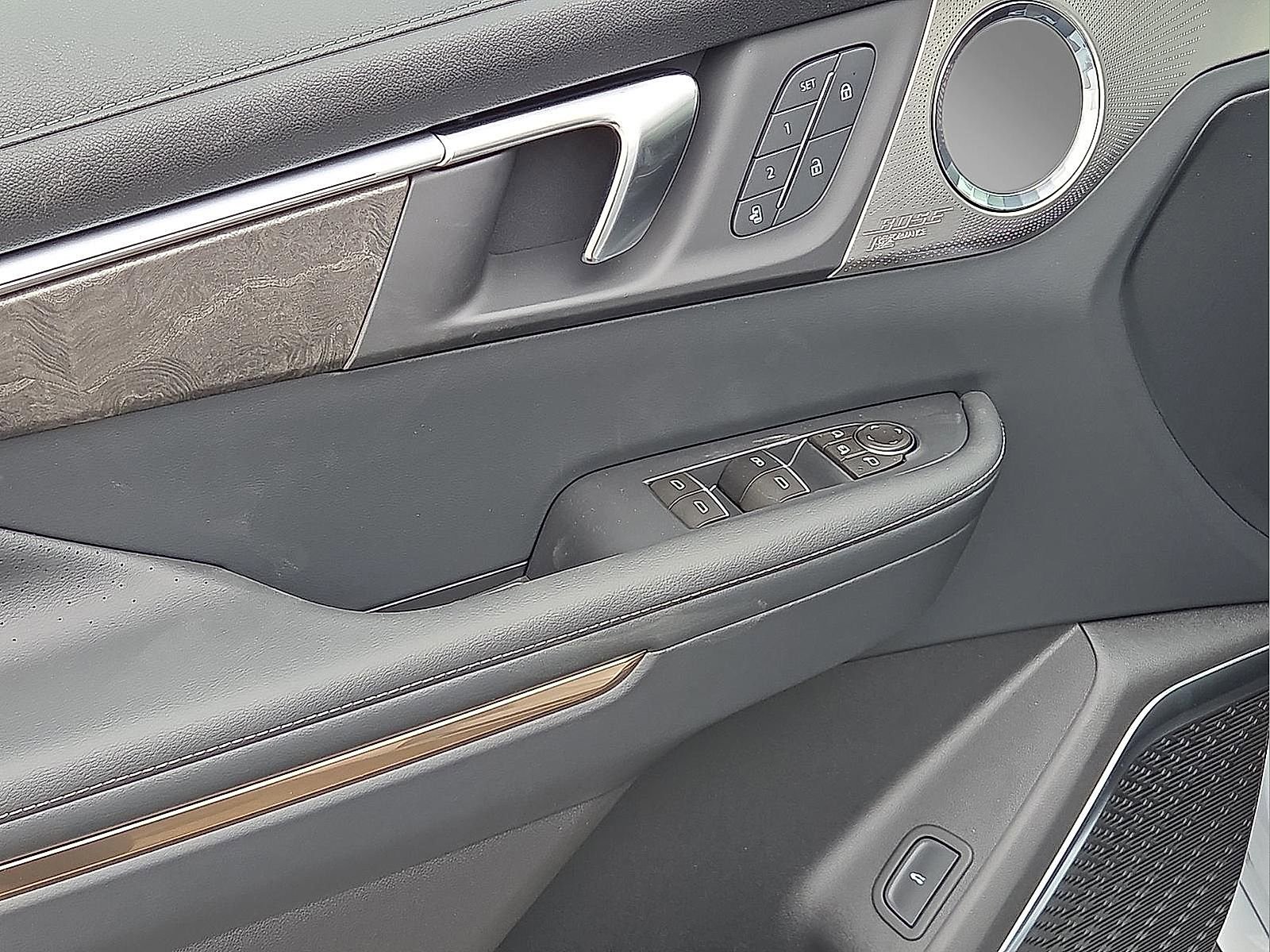 New 2026 Buick Enclave Avenir image 15