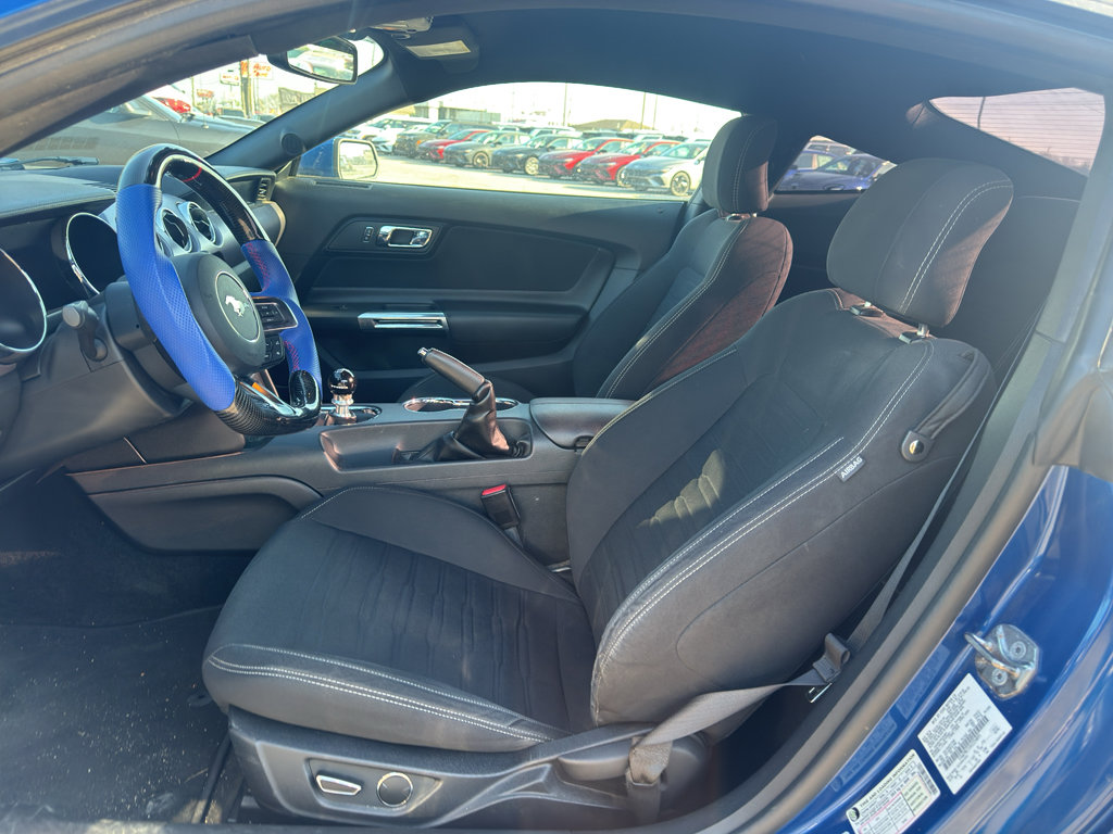 Used 2017 Ford Mustang GT w/ Black Accent Package RWD image 9