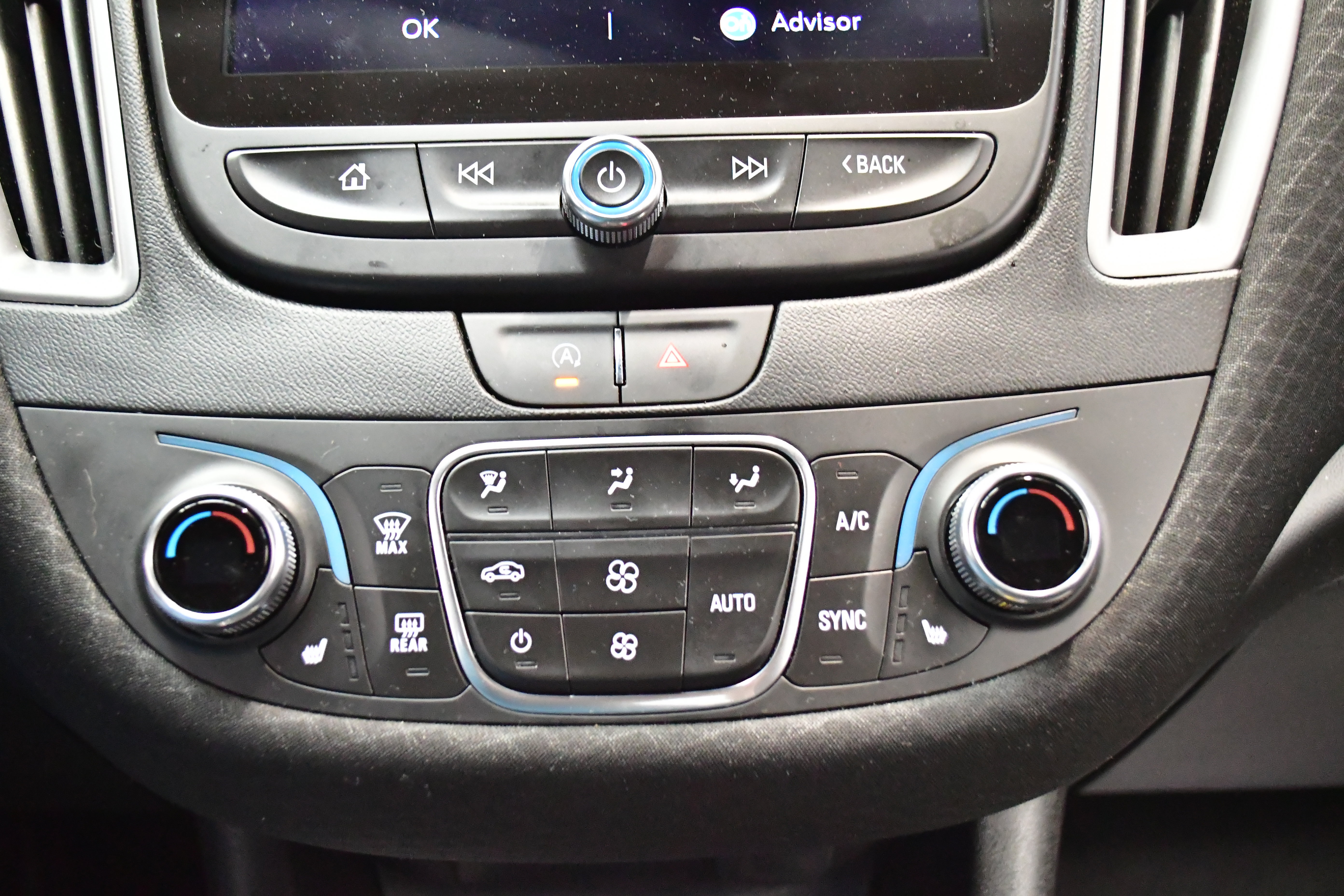 Used 2024 Chevrolet Malibu LT image 27