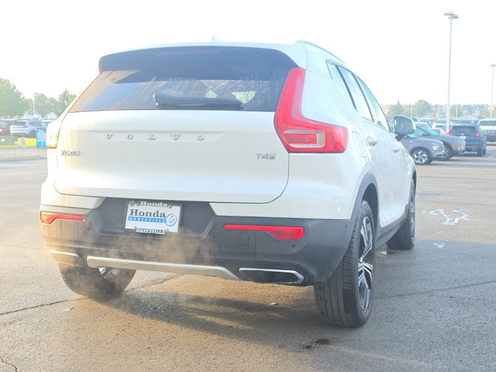 Used 2019 Volvo XC40 T4 Inscription FWD image 9