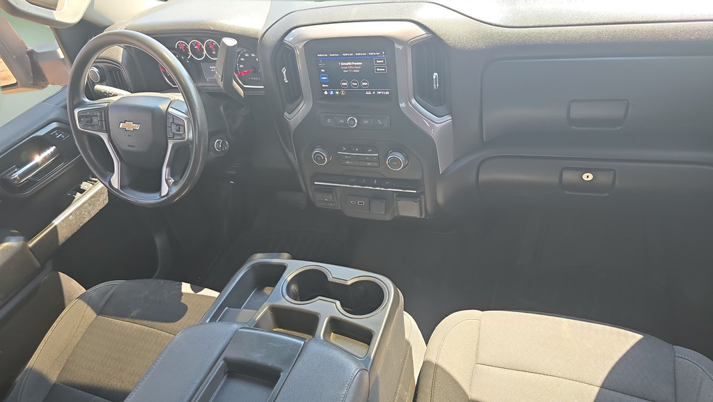 Used 2022 Chevrolet Silverado 2500 Custom w/ Custom Value Package AWD/4WD image 10