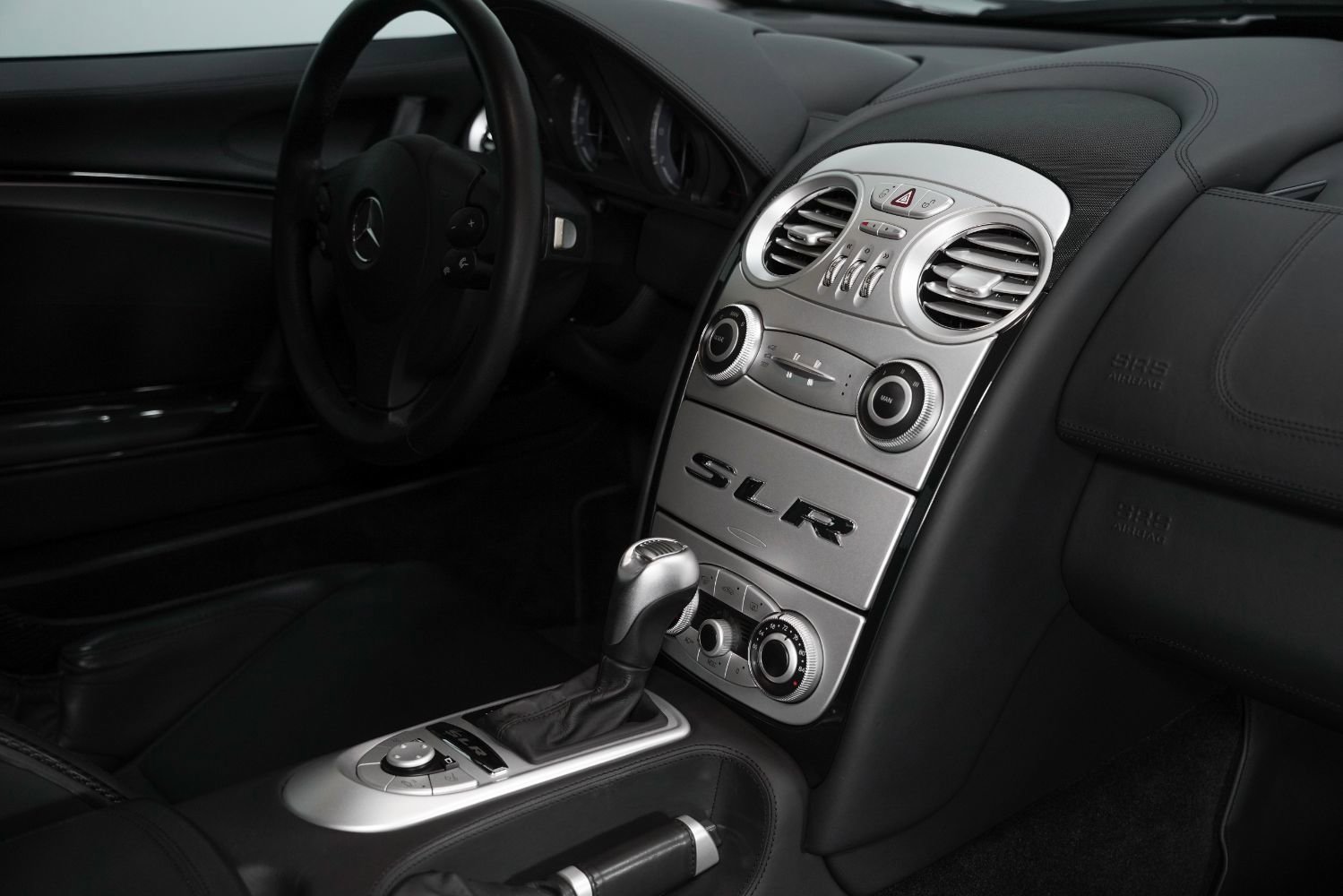 Used 2005 Mercedes-Benz SLR image 35
