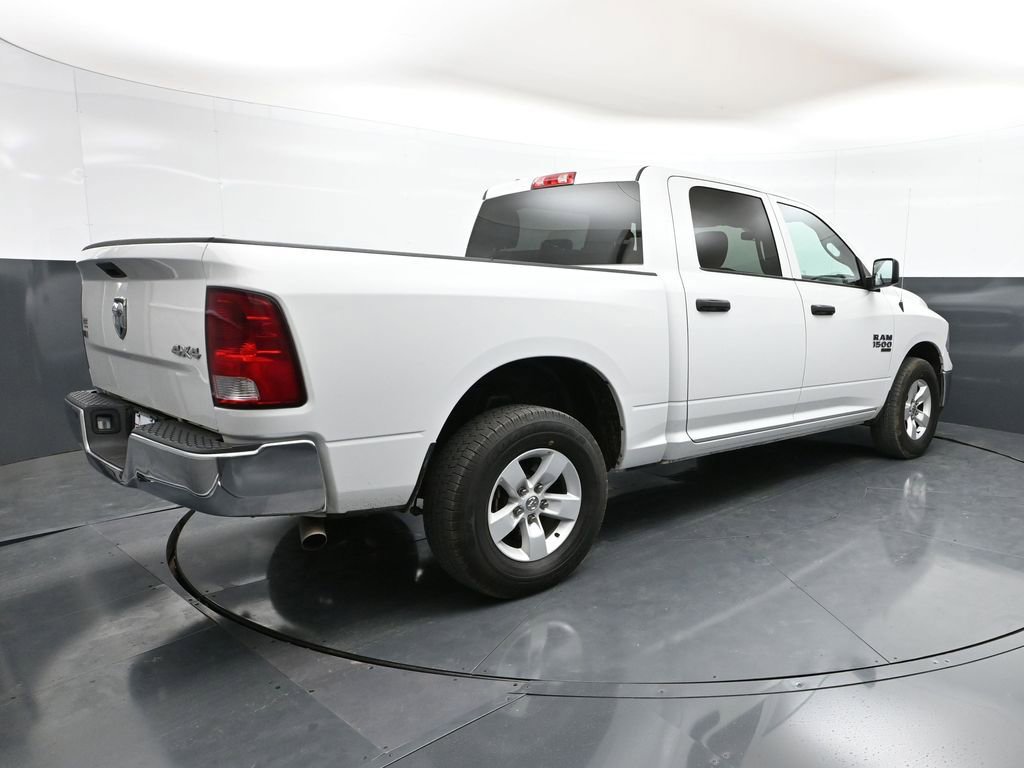 Used 2022 RAM 1500 Classic SLT AWD/4WD image 3