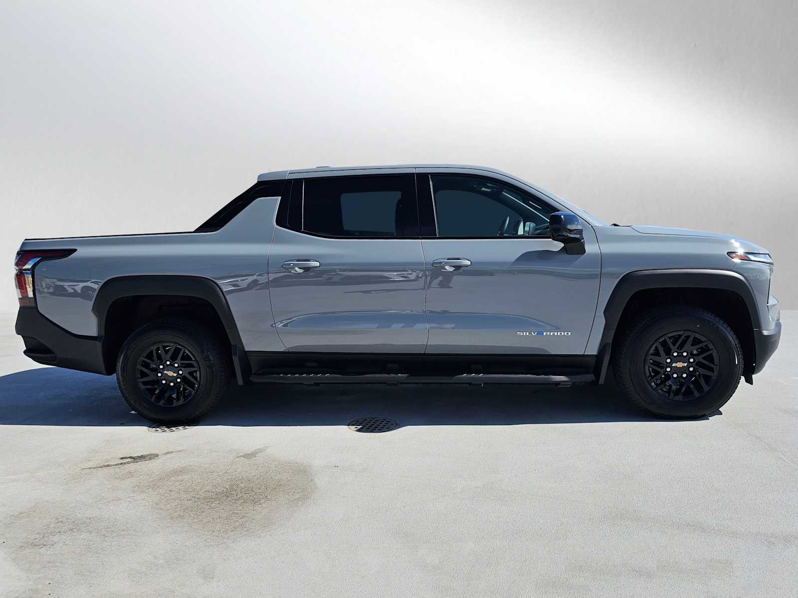 New 2026 Chevrolet Silverado EV LT image 2