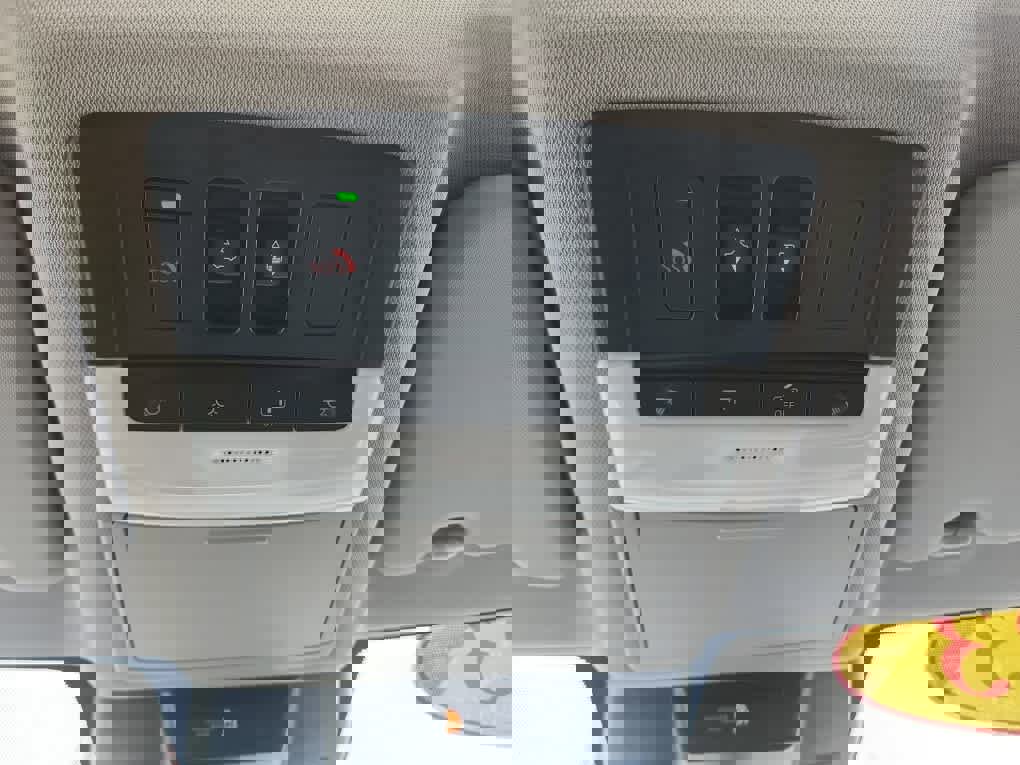 Used 2023 Nissan Rogue SV w/ SV Premium Package image 33