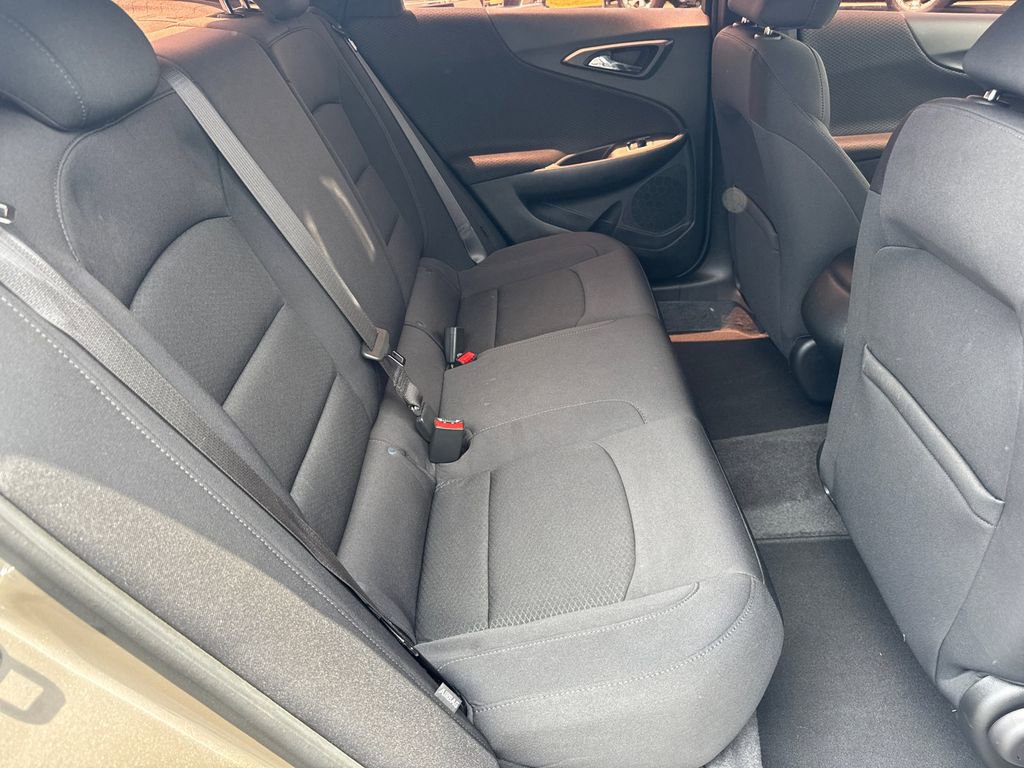Used 2022 Chevrolet Malibu RS FWD image 16
