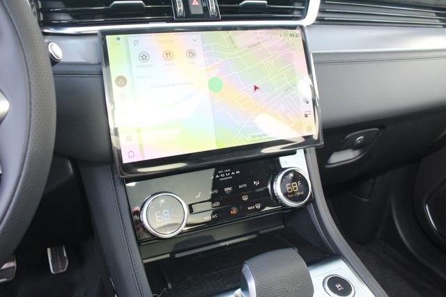 New 2026 Jaguar F-PACE SVR image 16