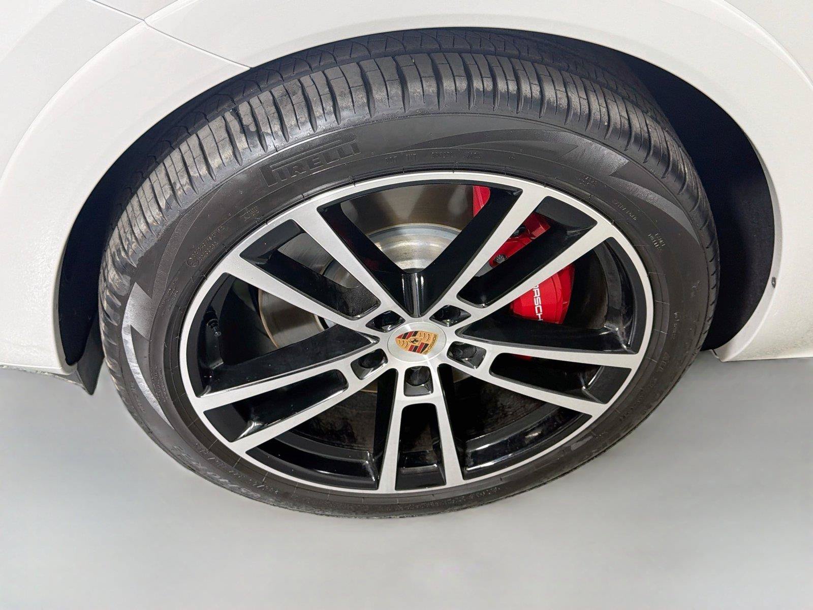 Certified 2026 Porsche Cayenne S AWD/4WD image 11