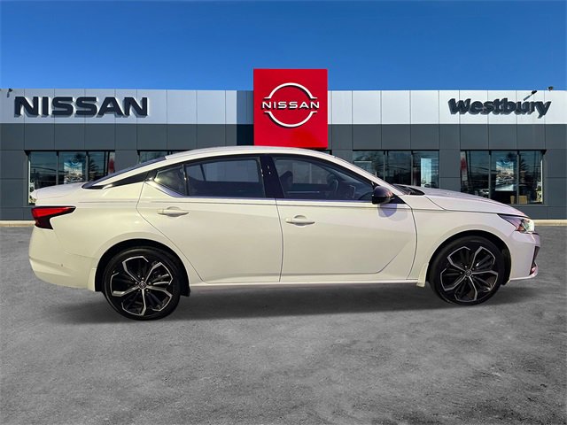 Used 2023 Nissan Altima 2.5 SR image 5