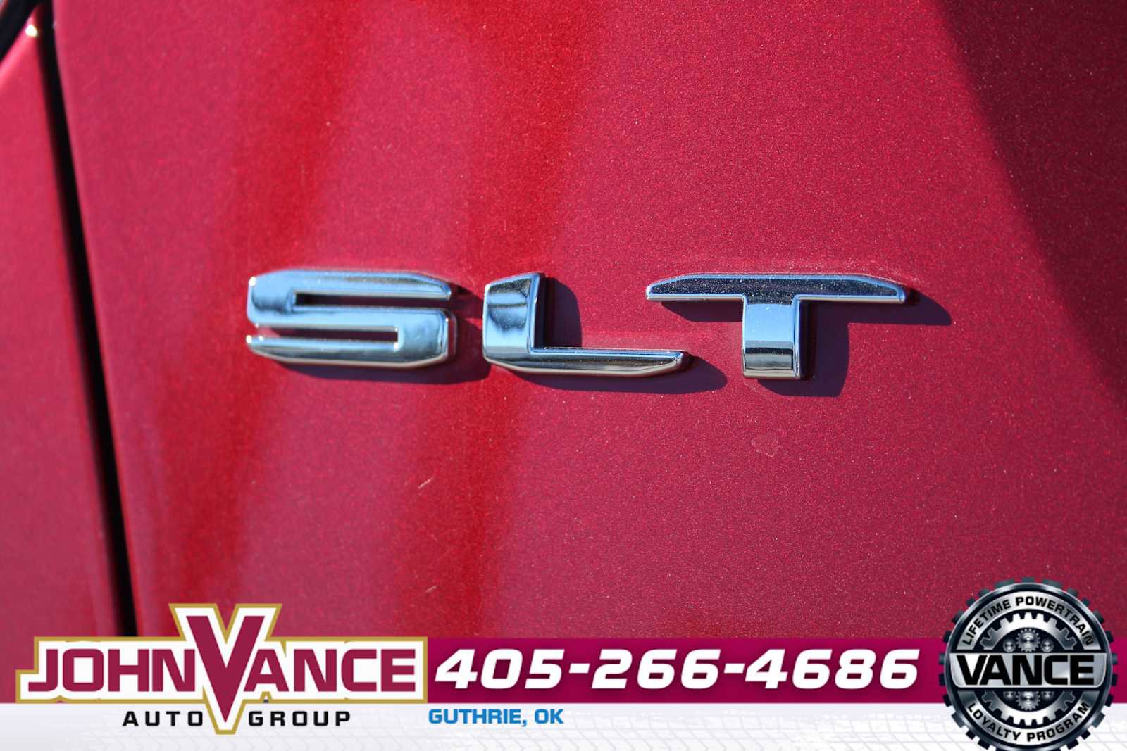 Used 2020 GMC Acadia SLT w/ Driver Alert Package II image 10